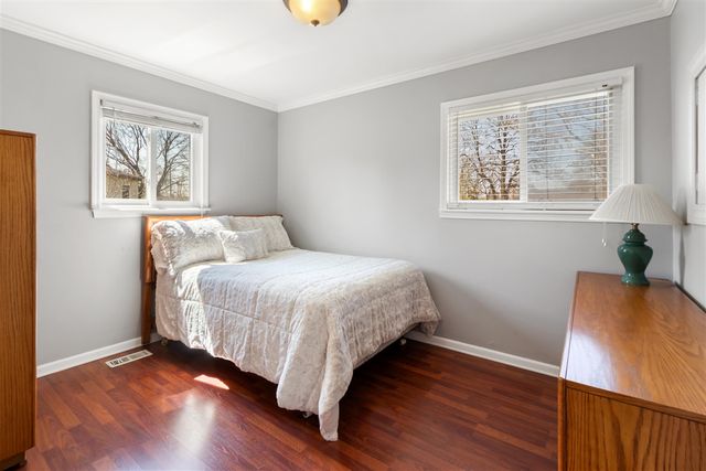 33112 Lynx Court, Westland, MI 48185