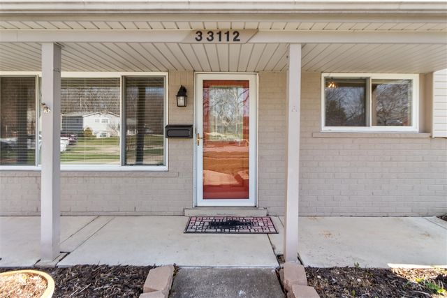 33112 Lynx Court, Westland, MI 48185