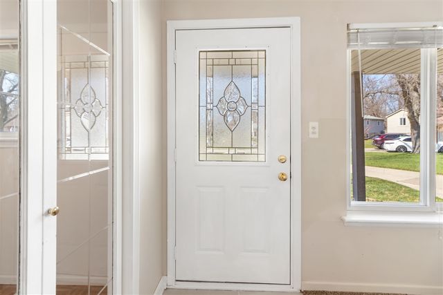 33112 Lynx Court, Westland, MI 48185