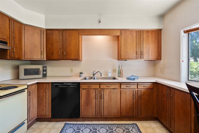 5229 Bronson Boulevard, Portage, MI 49024