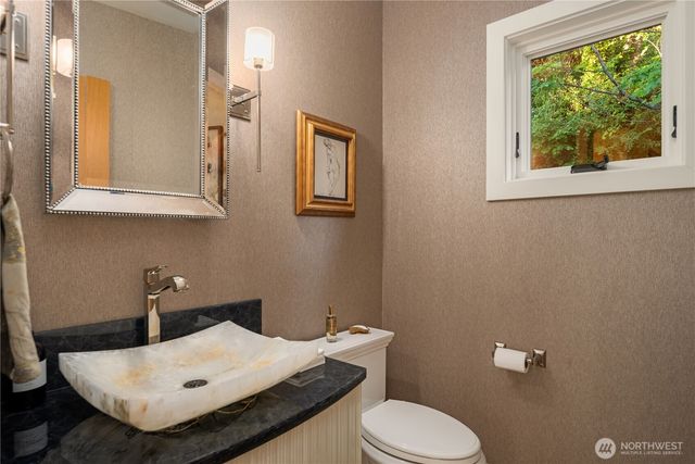 10411 Maplewood Place SW, Seattle, WA 98146