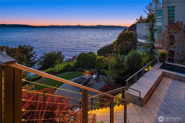 10411 Maplewood Place SW, Seattle, WA 98146
