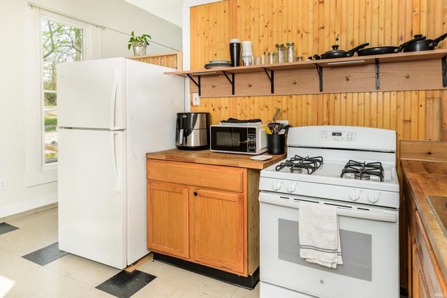 1020 W 7th Street, Bloomington, IN 47404