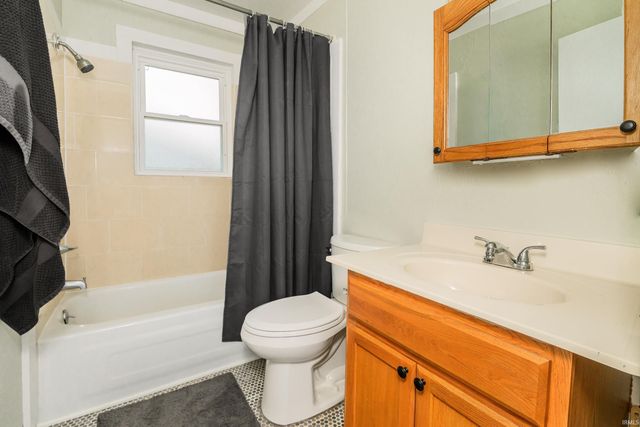 1020 W 7th Street, Bloomington, IN 47404