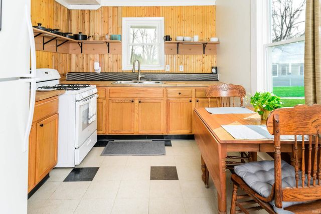 1020 W 7th Street, Bloomington, IN 47404