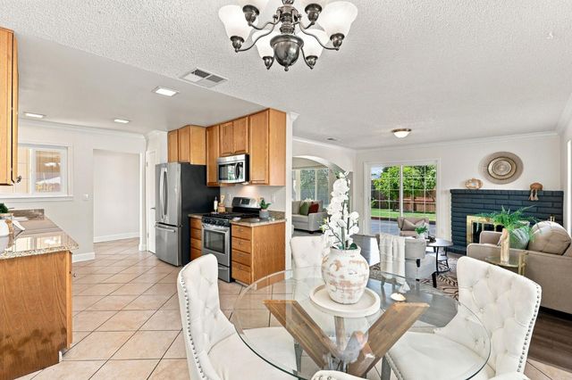 8537 San Pasqual Way, Stockton, CA 95210