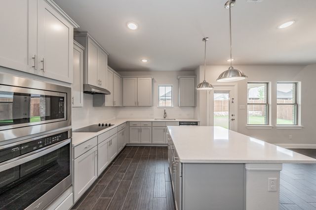 224 Gardenia Drive, Azle, TX 76020