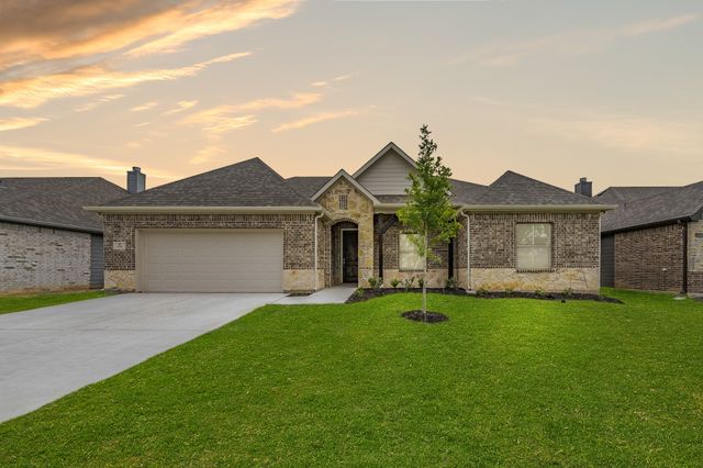 224 Gardenia Drive, Azle, TX 76020