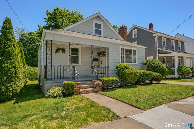85 Ledyard Street, New London, CT 06320