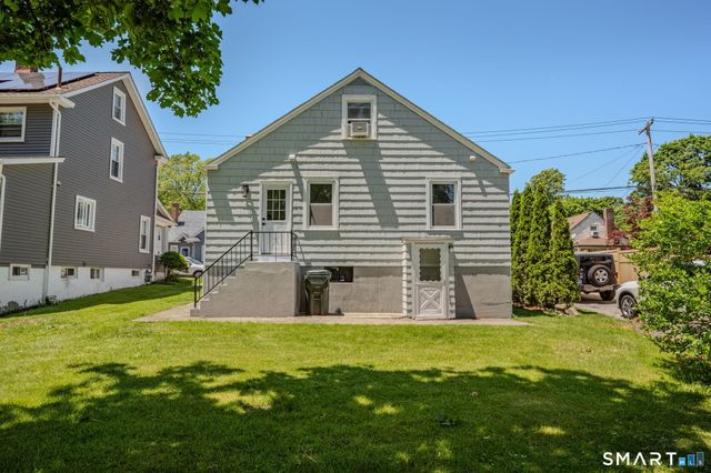 85 Ledyard Street, New London, CT 06320