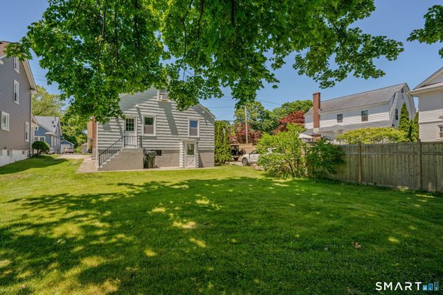 85 Ledyard Street, New London, CT 06320