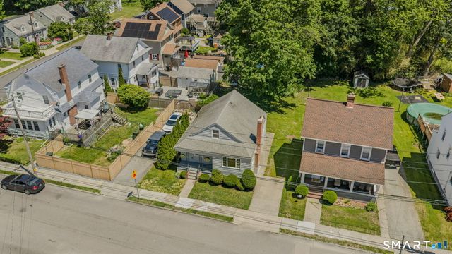 85 Ledyard Street, New London, CT 06320