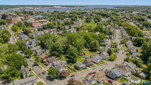 85 Ledyard Street, New London, CT 06320