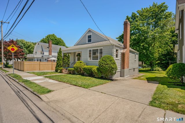 85 Ledyard Street, New London, CT 06320
