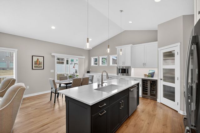 16886 Airline Drive, Clive, IA 50325