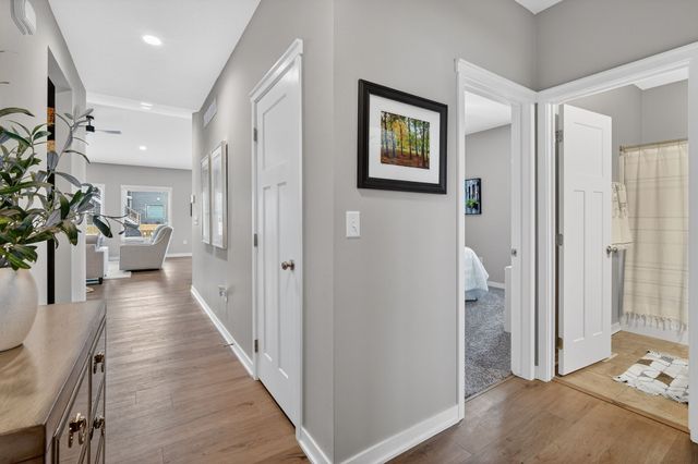 16886 Airline Drive, Clive, IA 50325