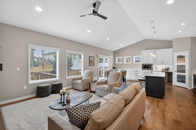 16886 Airline Drive, Clive, IA 50325