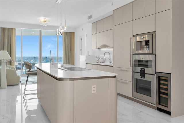 16901 Collins Avenue 3203, Sunny Isles Beach, FL 33160