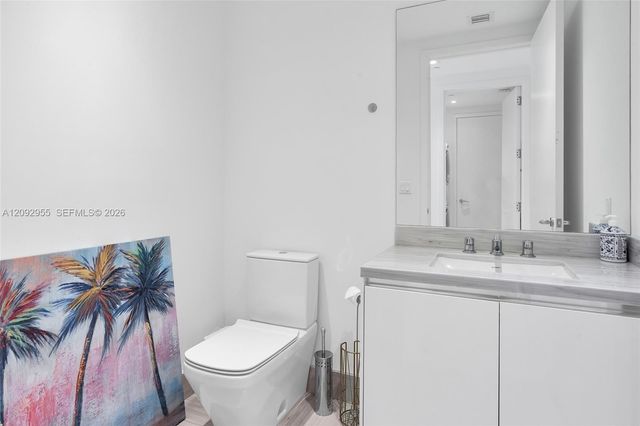 16901 Collins Avenue 3203, Sunny Isles Beach, FL 33160