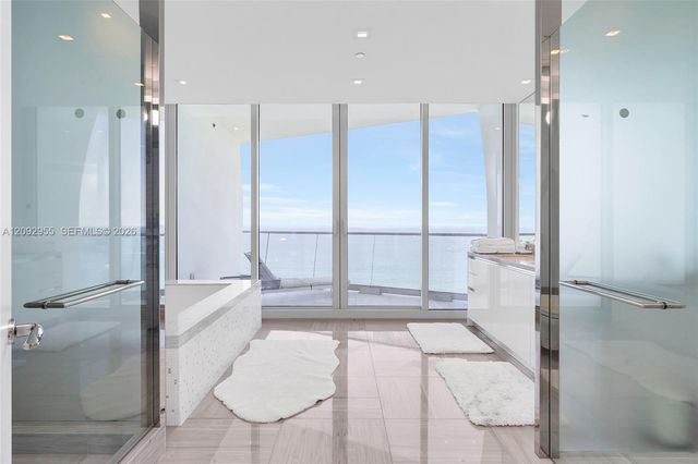 16901 Collins Avenue 3203, Sunny Isles Beach, FL 33160