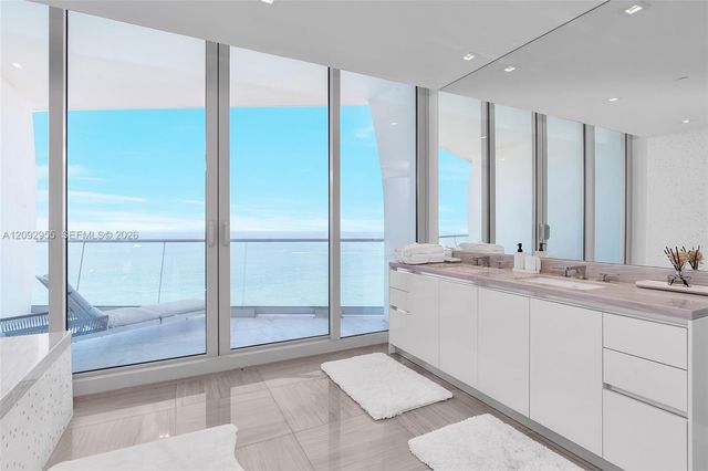 16901 Collins Avenue 3203, Sunny Isles Beach, FL 33160