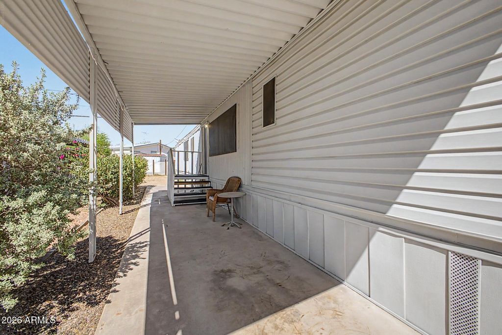 10401 N CAVE CREEK Road 134, Phoenix, AZ 85020 — photo 2