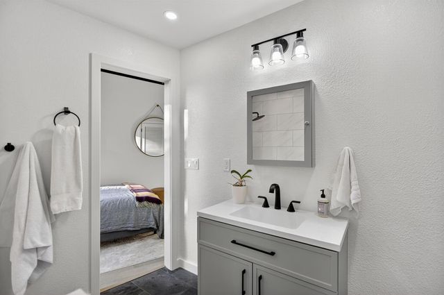 22080 Fiddletown Rd, Volcano, CA 95689