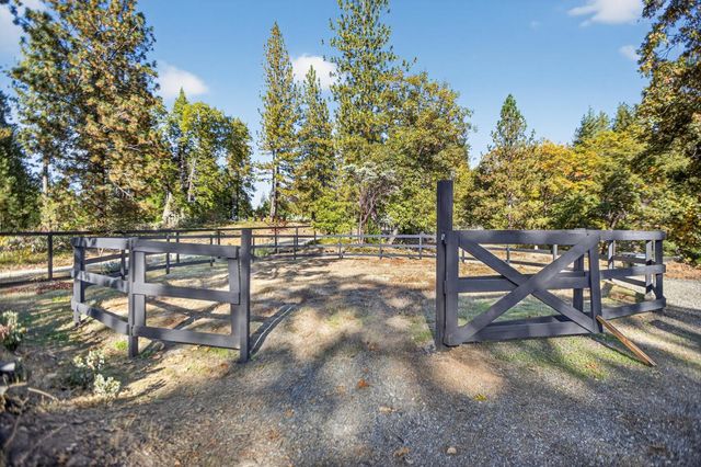 22080 Fiddletown Rd, Volcano, CA 95689