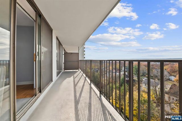 277 Prospect Avenue 11H, Hackensack, NJ 07601