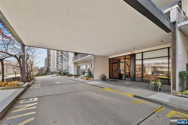 277 Prospect Avenue 11H, Hackensack, NJ 07601