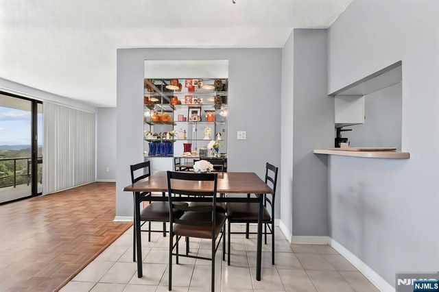 277 Prospect Avenue 11H, Hackensack, NJ 07601