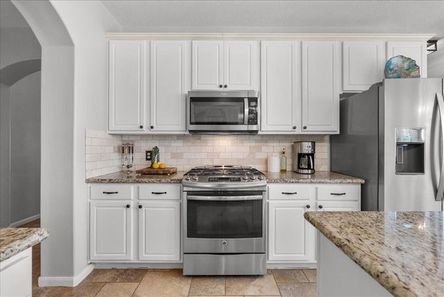 926 Mystic Village Lane, Seabrook, TX 77586