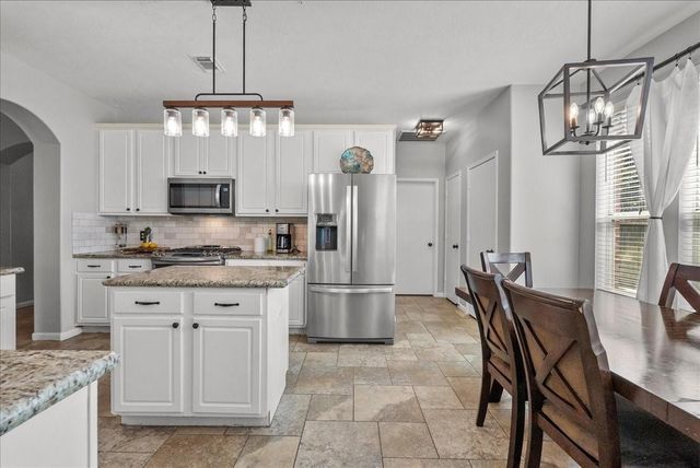926 Mystic Village Lane, Seabrook, TX 77586
