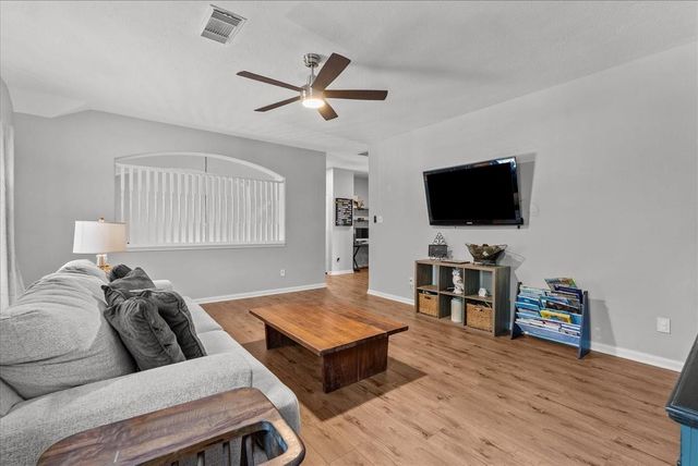 926 Mystic Village Lane, Seabrook, TX 77586
