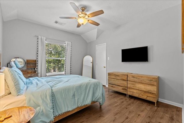 926 Mystic Village Lane, Seabrook, TX 77586