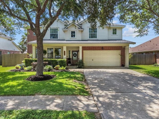926 Mystic Village Lane, Seabrook, TX 77586