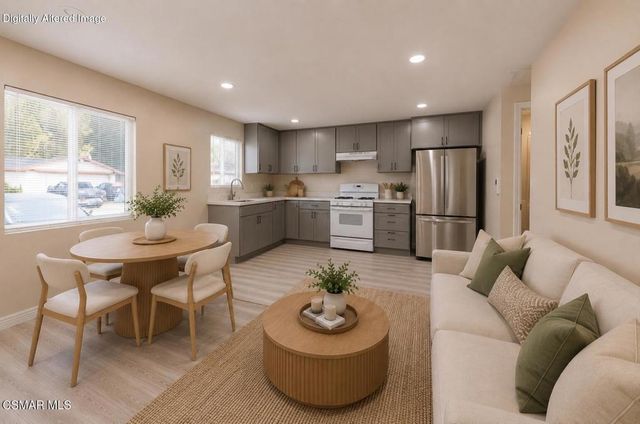 2345 Bryson Place, Simi Valley, CA 93065