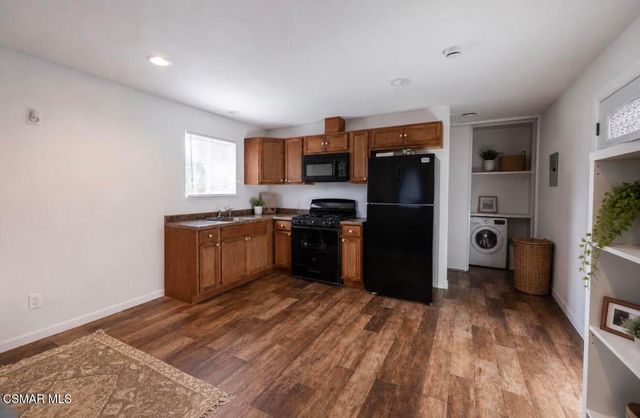2345 Bryson Place, Simi Valley, CA 93065