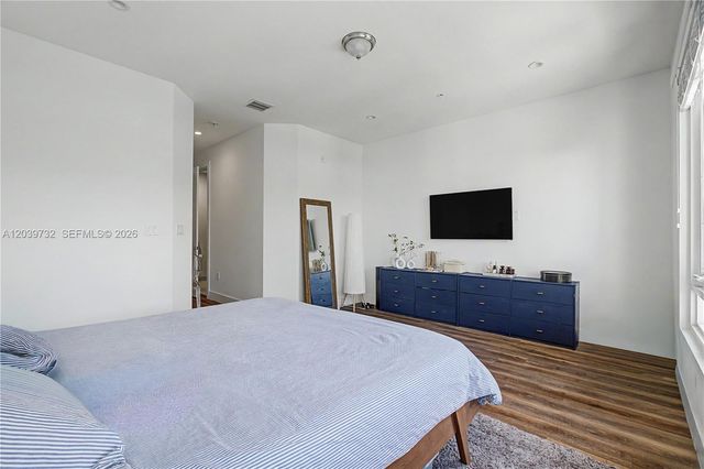 10260 NW 63rd Ter 203, Miami, FL 33178