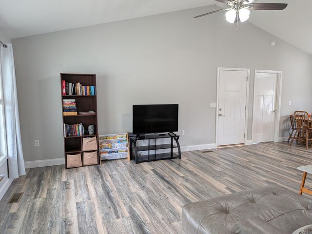 161 Panther Valley Road, Crossville, TN 38555