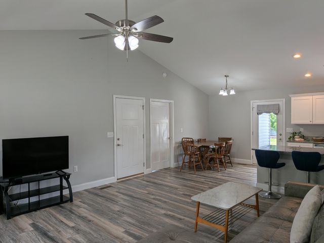 161 Panther Valley Road, Crossville, TN 38555