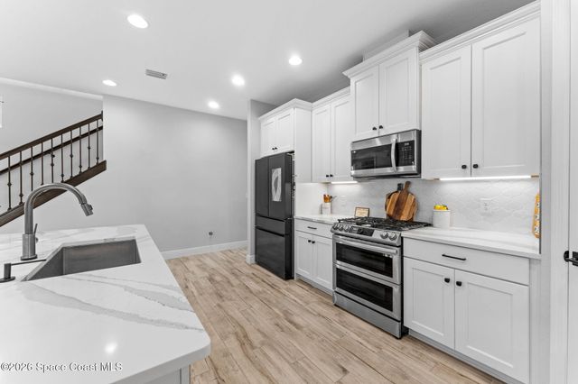 8674 Catalissa Avenue, Melbourne, FL 32940