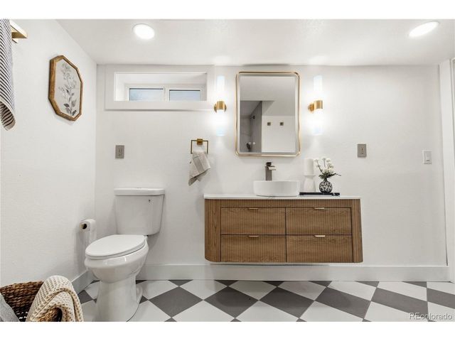 963 E 7th Ave, Broomfield, CO 80020