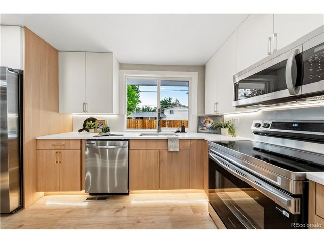 963 E 7th Ave, Broomfield, CO 80020