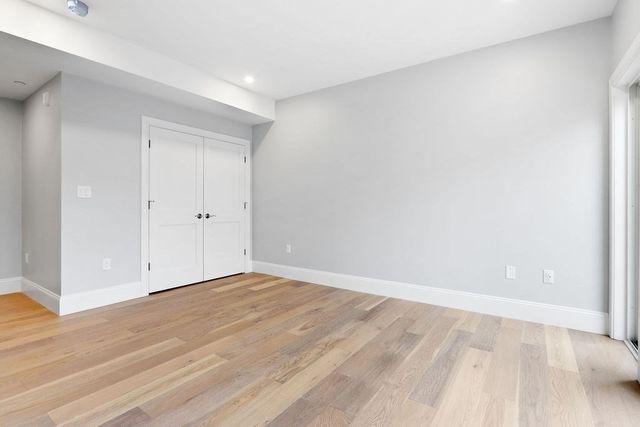 230 Washington St 7, Boston, MA 02135