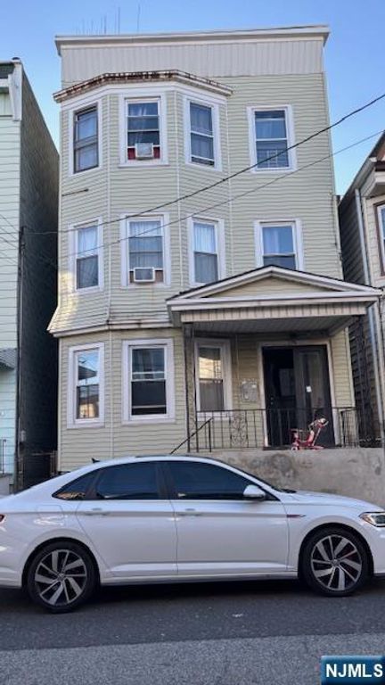 228 Patterson Street 1, Harrison, NJ 07029