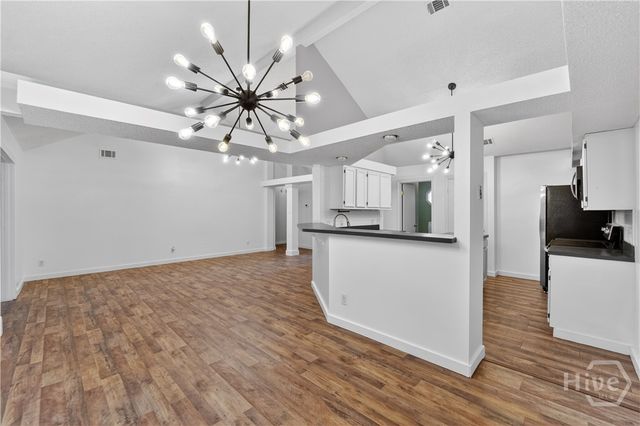 6 English Saddle Court, Savannah, GA 31406