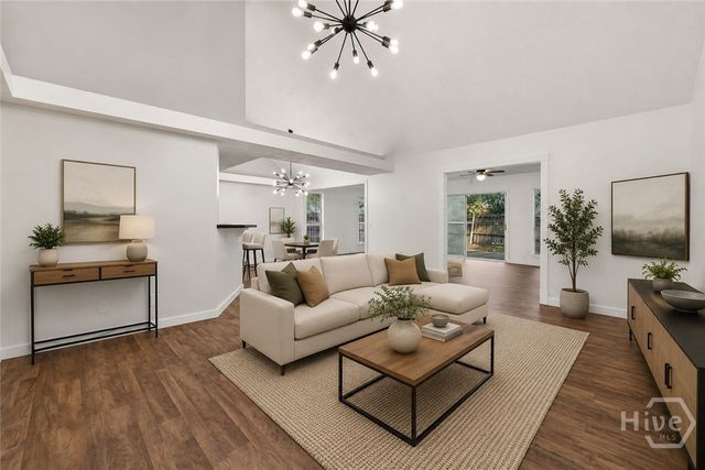 6 English Saddle Court, Savannah, GA 31406