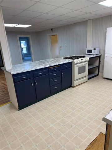 1270 Shetland Road, Burlington, KS 66839