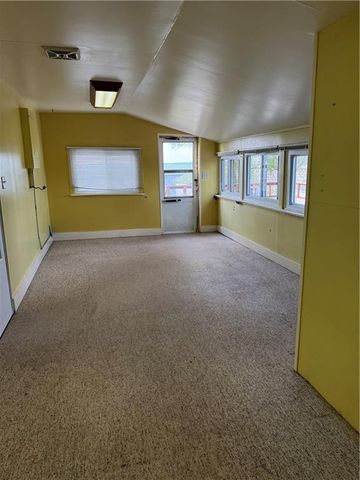 1270 Shetland Road, Burlington, KS 66839